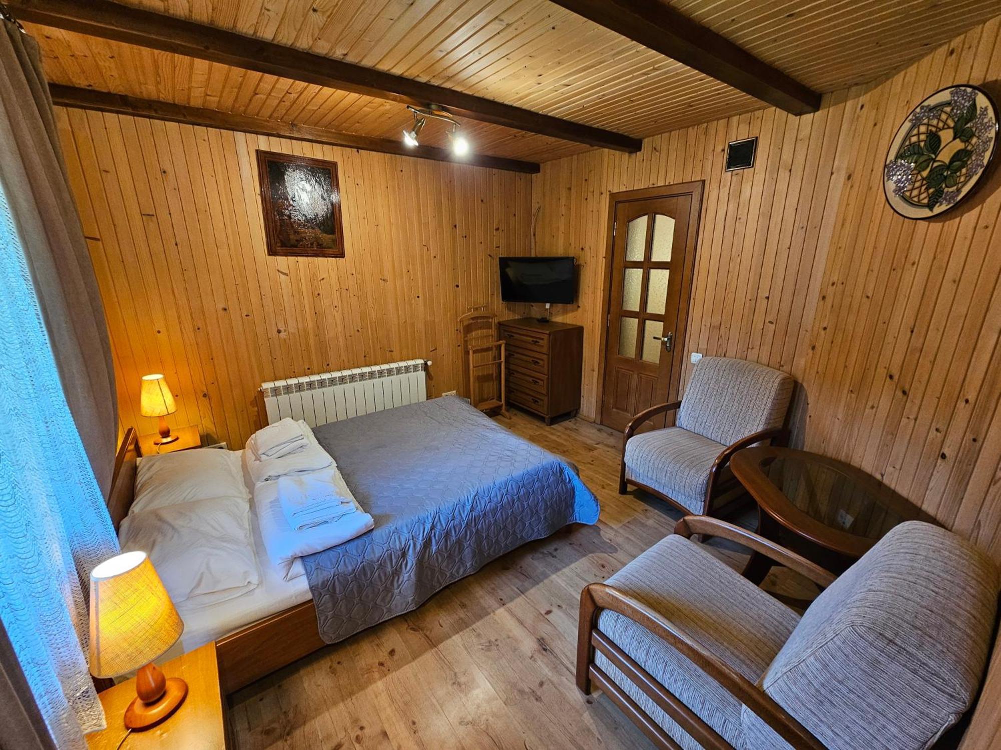 Guesthouse Kolo Druziv Tatariv Exterior foto